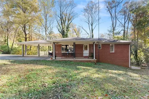 4532 Wahoo Dr, Gainesville, GA 30506