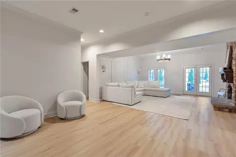 Living - 325 White Columns Ct, Milton, GA 30004 photo 8 of 8
