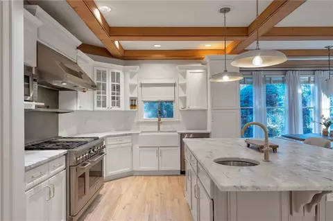 Kitchen - 325 White Columns Ct, Milton, GA 30004 photo 3 of 5