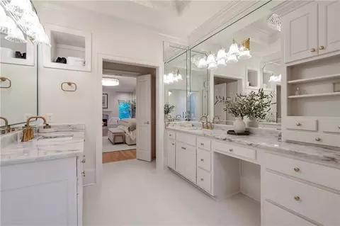 Bath - 325 White Columns Ct, Milton, GA 30004 photo 3 of 10