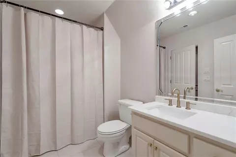 Bath - 325 White Columns Ct, Milton, GA 30004 photo 9 of 10