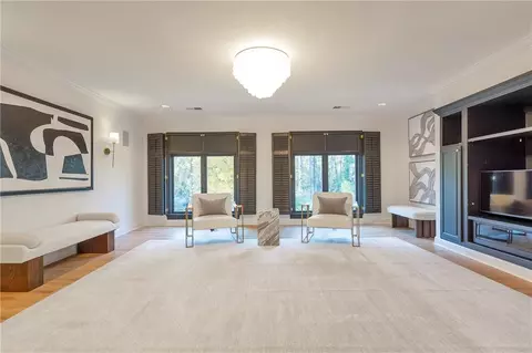 Living - 325 White Columns Ct, Milton, GA 30004 photo 6 of 8