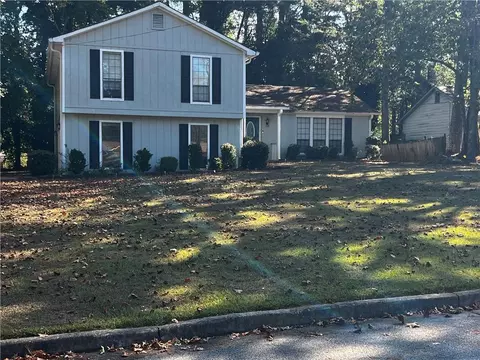 1071 Redan Trail Ct, Stone Mountain, GA 30088