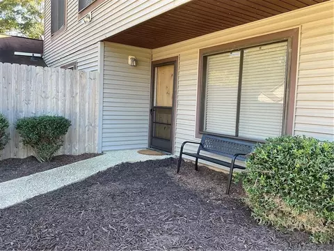 2763 Whitewater Ct, Austell, GA 30106