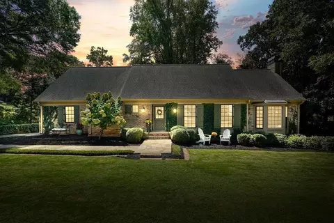 662 Bouldercrest Dr SW, Marietta, GA 30064