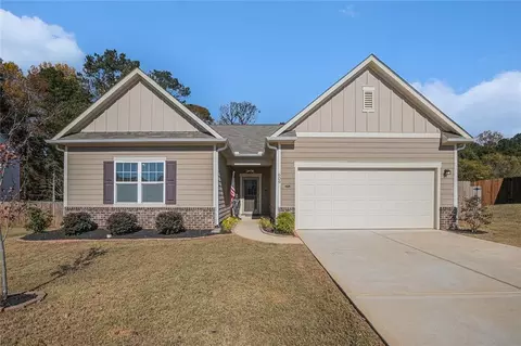 609 Bentwater Way, Hoschton, GA 30548