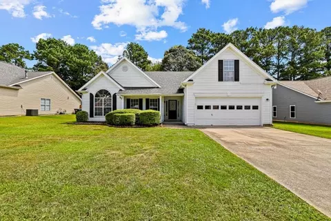 869 Nichols Landing Ln, Dacula, GA 30019