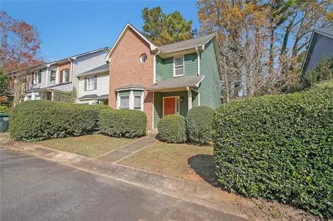 1115 Country Club Pl NW, Kennesaw, GA 30144