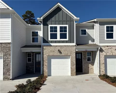 518 Crown Dr, Emerson, GA 30137
