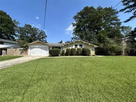 688 Plainville Dr, Atlanta, GA 30331
