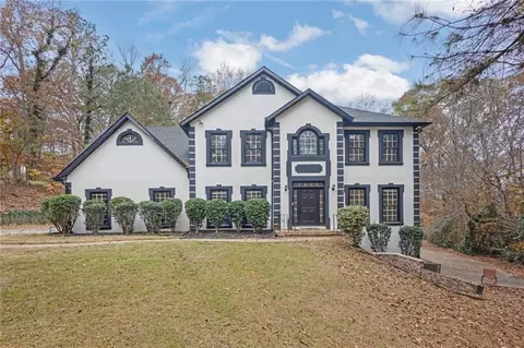 6230 Tennis Dr, Fairburn, GA 30213