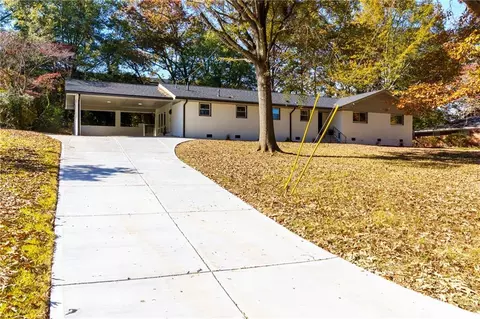 4882 Golden Dr SW, Mableton, GA 30126