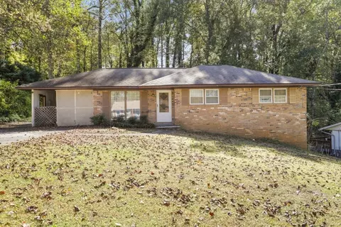 1197 Woodleigh Rd SW, Marietta, GA 30008