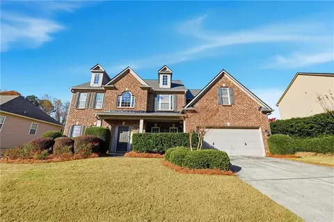 1669 Centerville Dr, Buford, GA 30518 photo 2