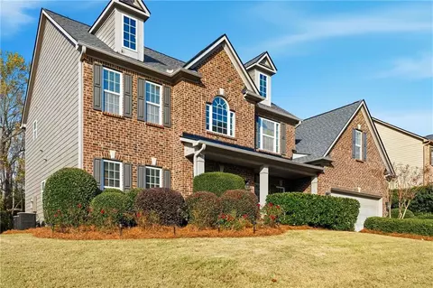 1669 Centerville Dr, Buford, GA 30518 photo 4