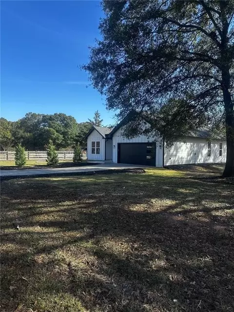 Exterior - 2590 Walton Downs Rd, Monroe, GA 30655 photo 6 of 8