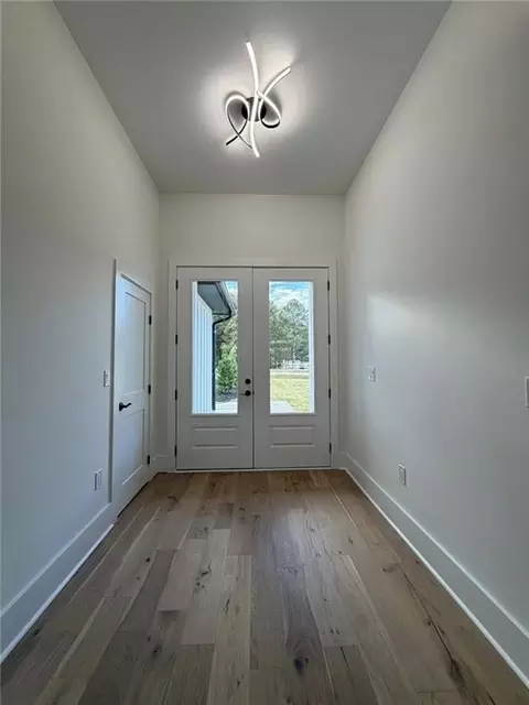 Entry Way - 2590 Walton Downs Rd, Monroe, GA 30655 photo 1 of 1