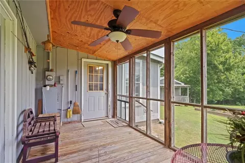 Exterior - 404 Davis Rd W, Fairmount, GA 30139 photo 5 of 13