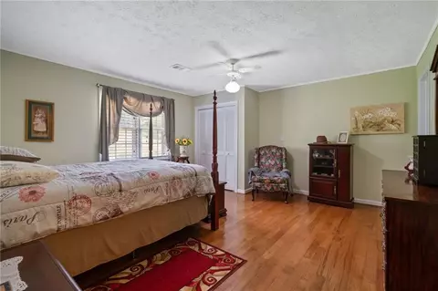 Bedroom - 404 Davis Rd W, Fairmount, GA 30139 photo 2 of 4
