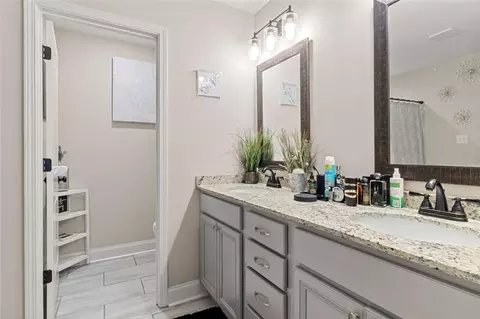 Bath - 199 Red Tail Cir, Byron, GA 31008 photo 2 of 2