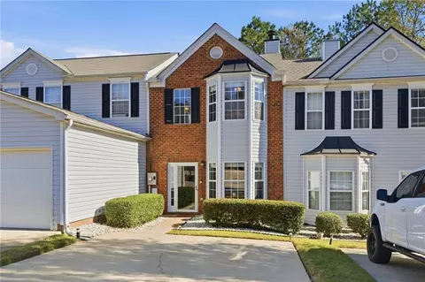 4828 Timber Hills Dr, Oakwood, GA 30566