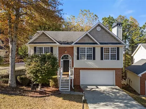 2140 Wildcat Cliffs Way, Lawrenceville, GA 30043