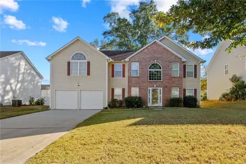 407 Grier Dr, Locust Grove, GA 30248
