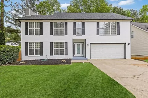 285 Camden Park Dr, Lawrenceville, GA 30046