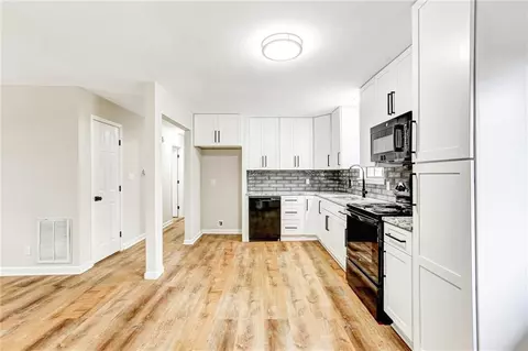 122 Capitol Ave, Winder, GA 30680 photo 10