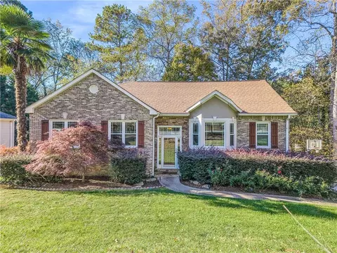 5470 Linger Longer Rd, Cumming, GA 30041