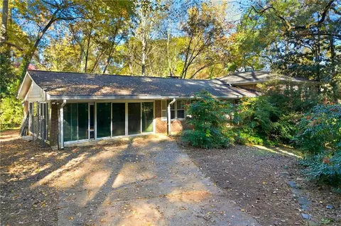 1215 Pebblebrook Rd SE, Mableton, GA 30126