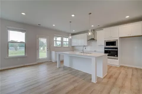 Kitchen - 2811 Dolce Rd, Dacula, GA 30019 photo 3 of 4