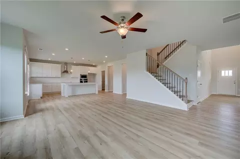 Living - 2811 Dolce Rd, Dacula, GA 30019 photo 3 of 4