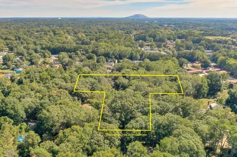 819 Northern Ave, Clarkston, GA 30021