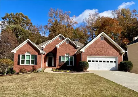 1915 Eagle Valley Ct, Lawrenceville, GA 30043