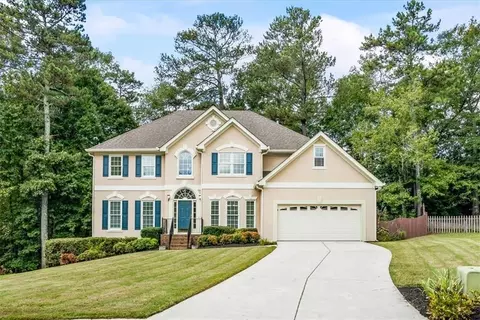 132 Woodshyre Ct, Lawrenceville, GA 30043