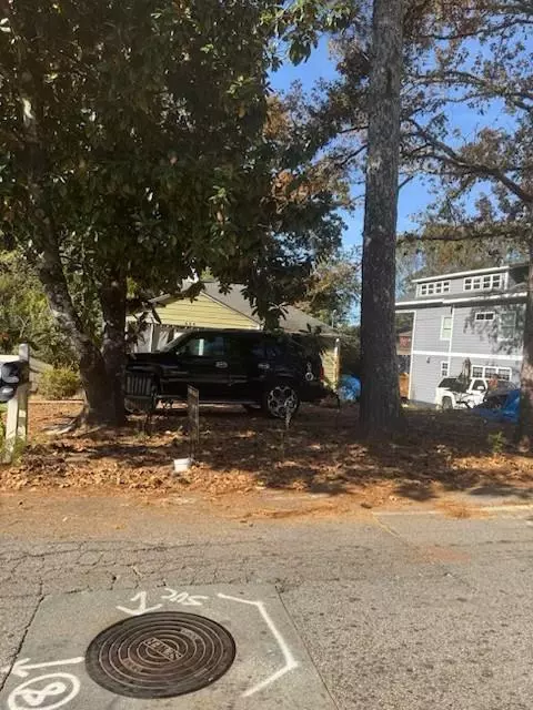 656 Glendale Rd, Scottdale, GA 30079