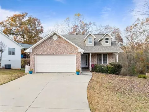 107 Brasstown Ln, Demorest, GA 30535