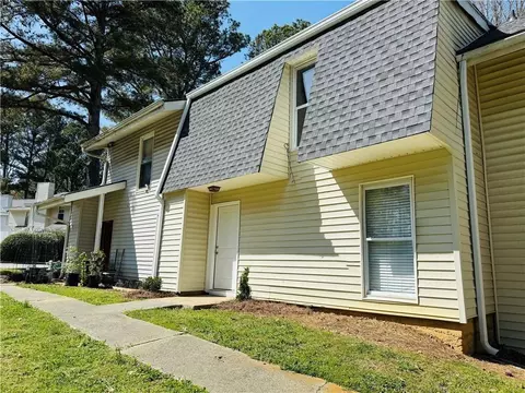 4383 Idlewood Ln, Tucker, GA 30084