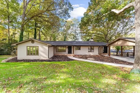 50 Azalea Trl, Carrollton, GA 30116