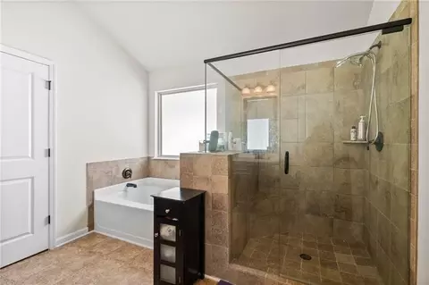 Bath - 601 Stream Ct, Fairburn, GA 30213 photo 1 of 3
