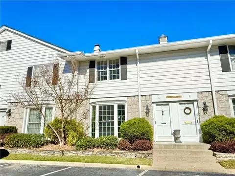 136 Peachtree Memorial Dr NW #GA8, Atlanta, GA 30309
