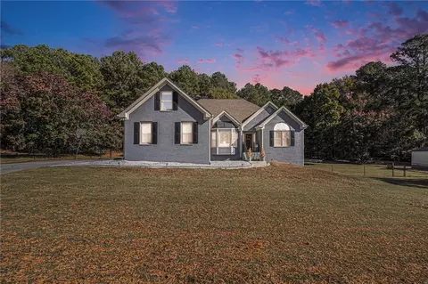 1911 Harvest Way, Loganville, GA 30052