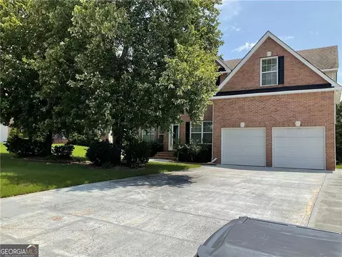 412 Ashley Ln, Loganville, GA 30052