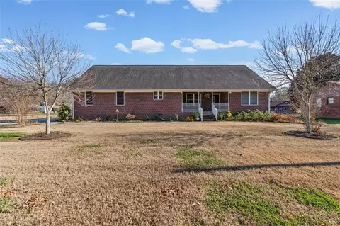 11 Paige St, Cartersville, GA 30121