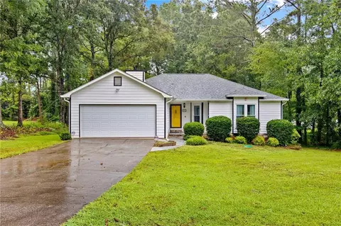 190 Helen Ln, Stockbridge, GA 30281