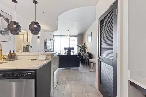 400 W Peachtree St NW #1215, Atlanta, GA 30308