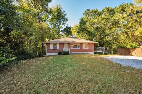 2117 Austin Dr, Decatur, GA 30032