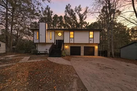 1774 Trail Creek Dr, Lithia Springs, GA 30122