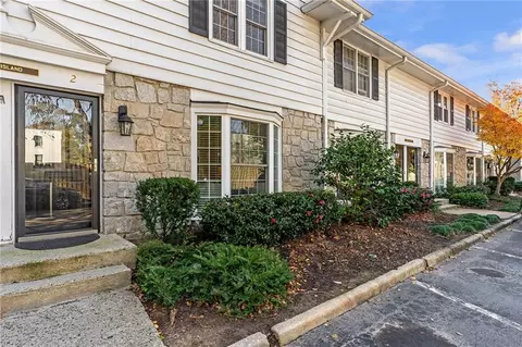 136 Peachtree Memorial Dr NW #RI2, Atlanta, GA 30309